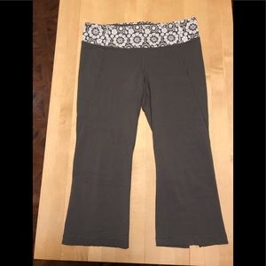 Lululemon crop pants